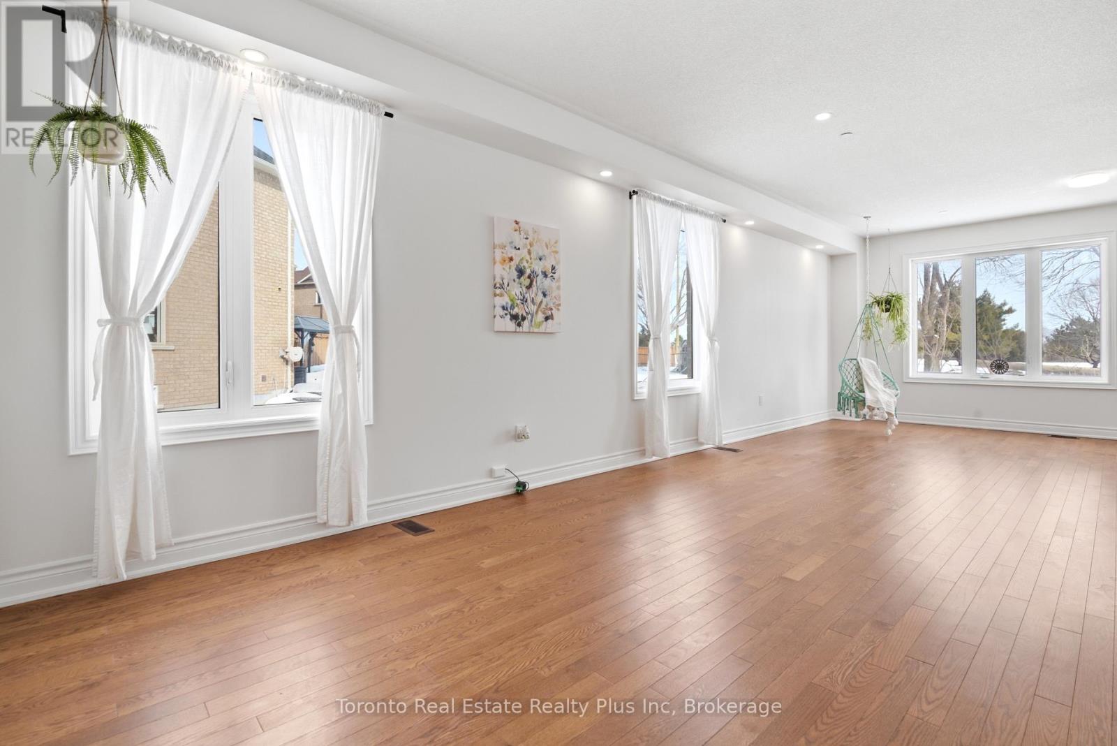 43 Erintol Way, Markham, Ontario  L3S 3J5 - Photo 6 - N12831892