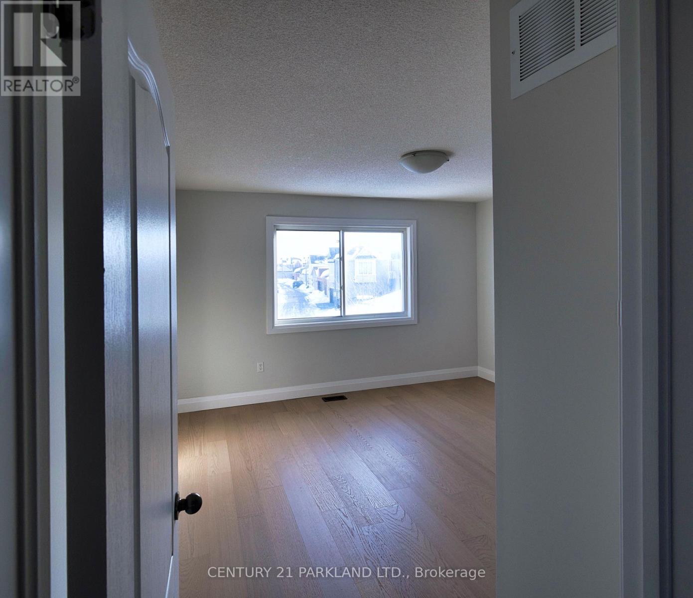 136 Gas Lamp Lane, Markham, Ontario  L6B 1K9 - Photo 9 - N12831896