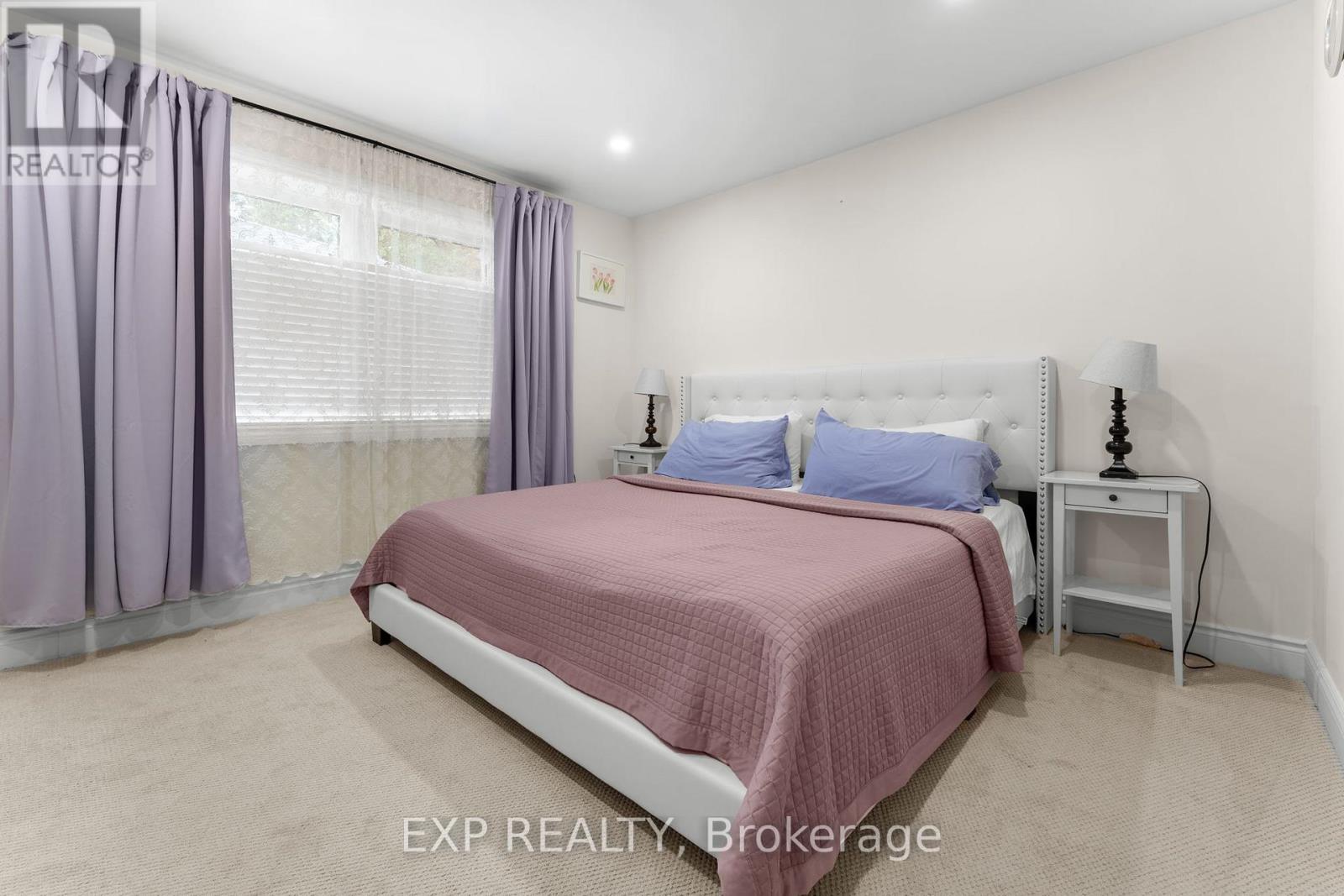 208 Glen Oak Drive, Oakville, Ontario  L6K 2J2 - Photo 14 - W12831894