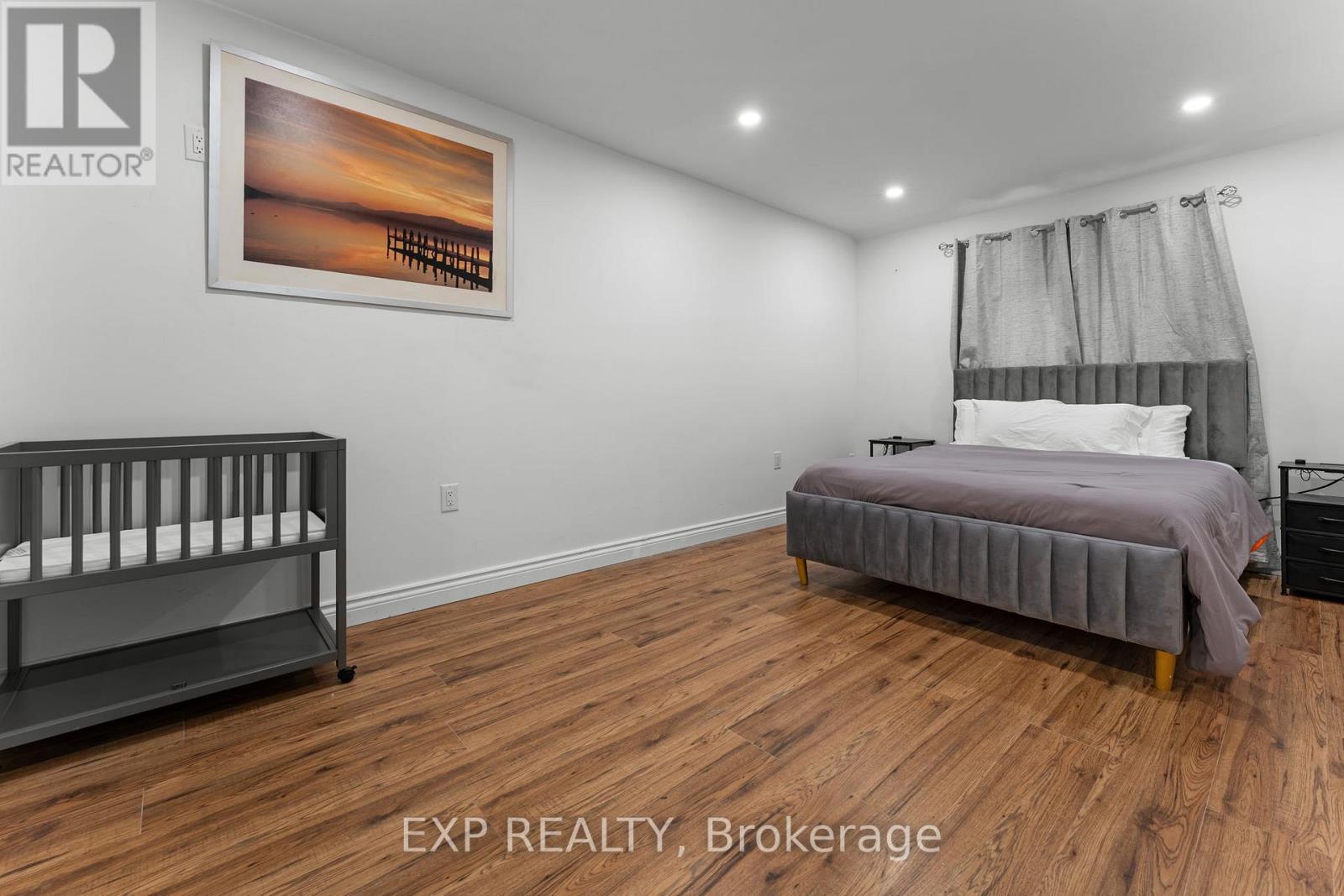 208 Glen Oak Drive, Oakville, Ontario  L6K 2J2 - Photo 16 - W12831894