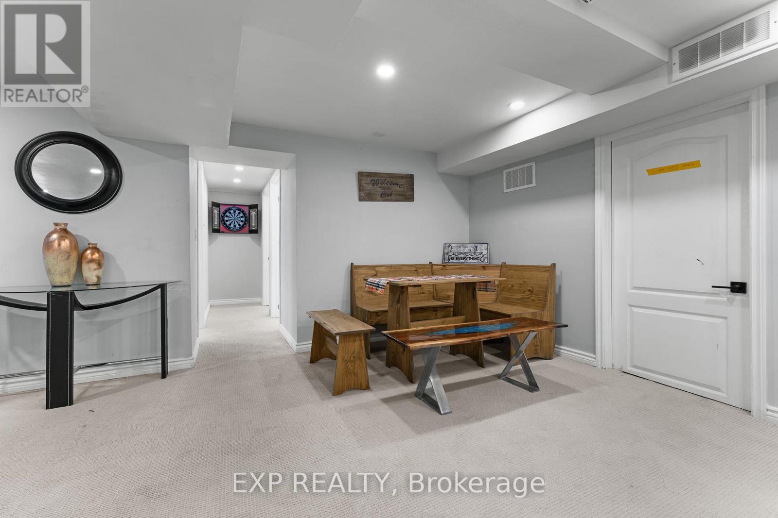 208 Glen Oak Drive, Oakville, Ontario  L6K 2J2 - Photo 17 - W12831894