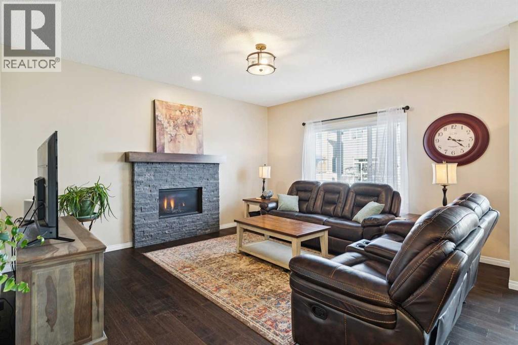 26 Mount Rae Terrace, Okotoks, Alberta  T1S 0M6 - Photo 13 - A2283093