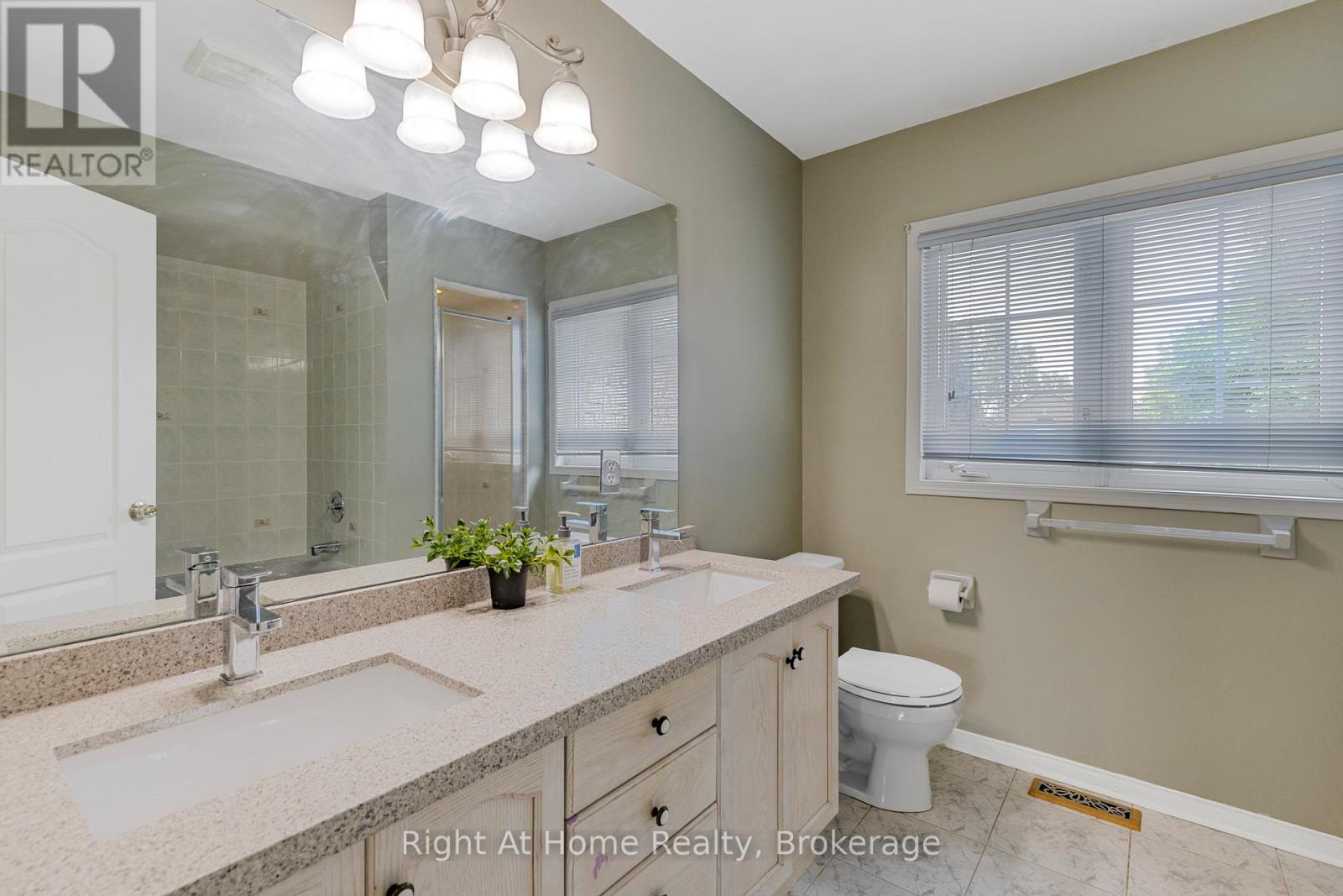 2405 Eden Valley Drive, Oakville, Ontario  L6H 6K9 - Photo 23 - W12831922