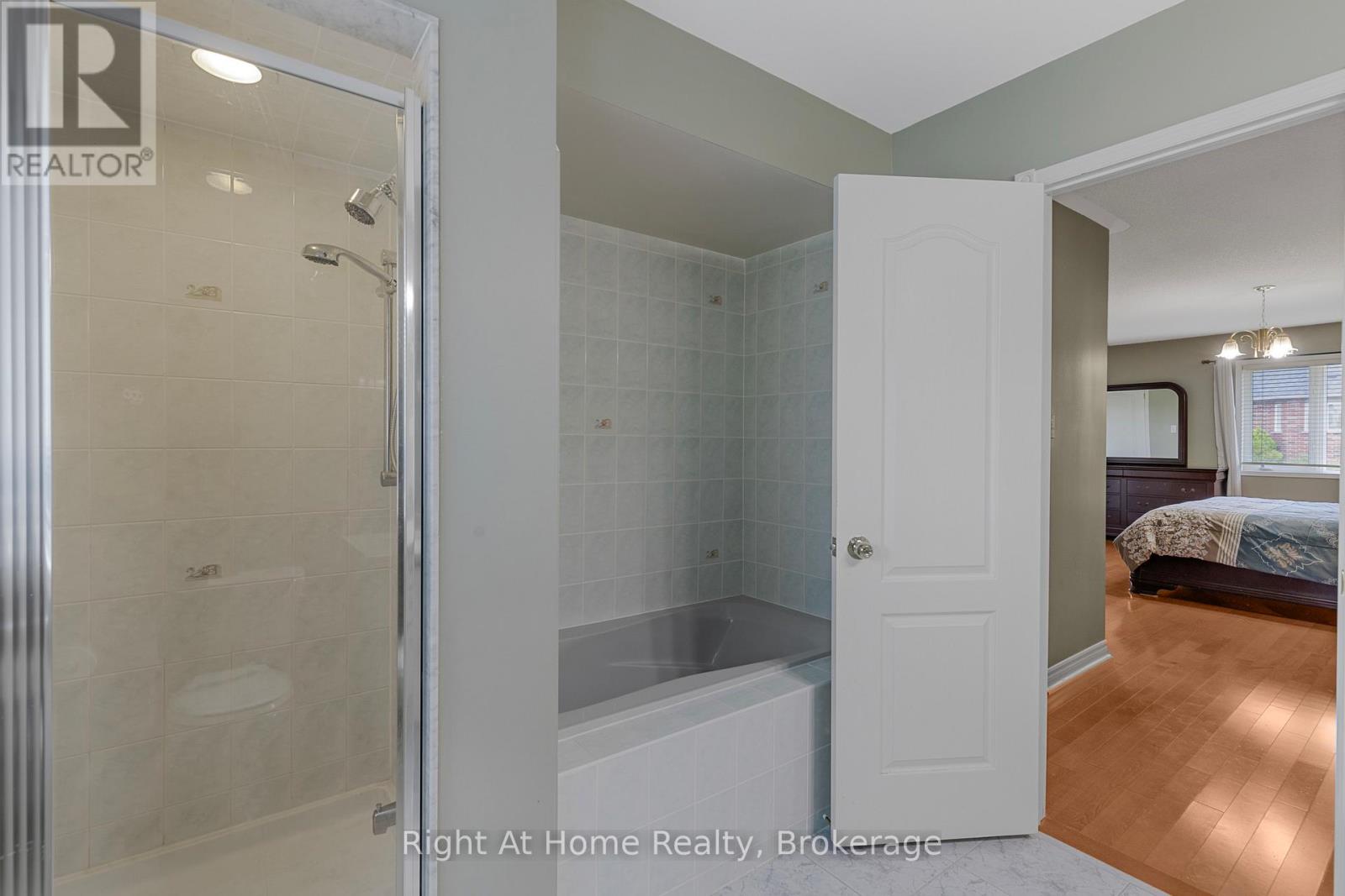 2405 Eden Valley Drive, Oakville, Ontario  L6H 6K9 - Photo 24 - W12831922