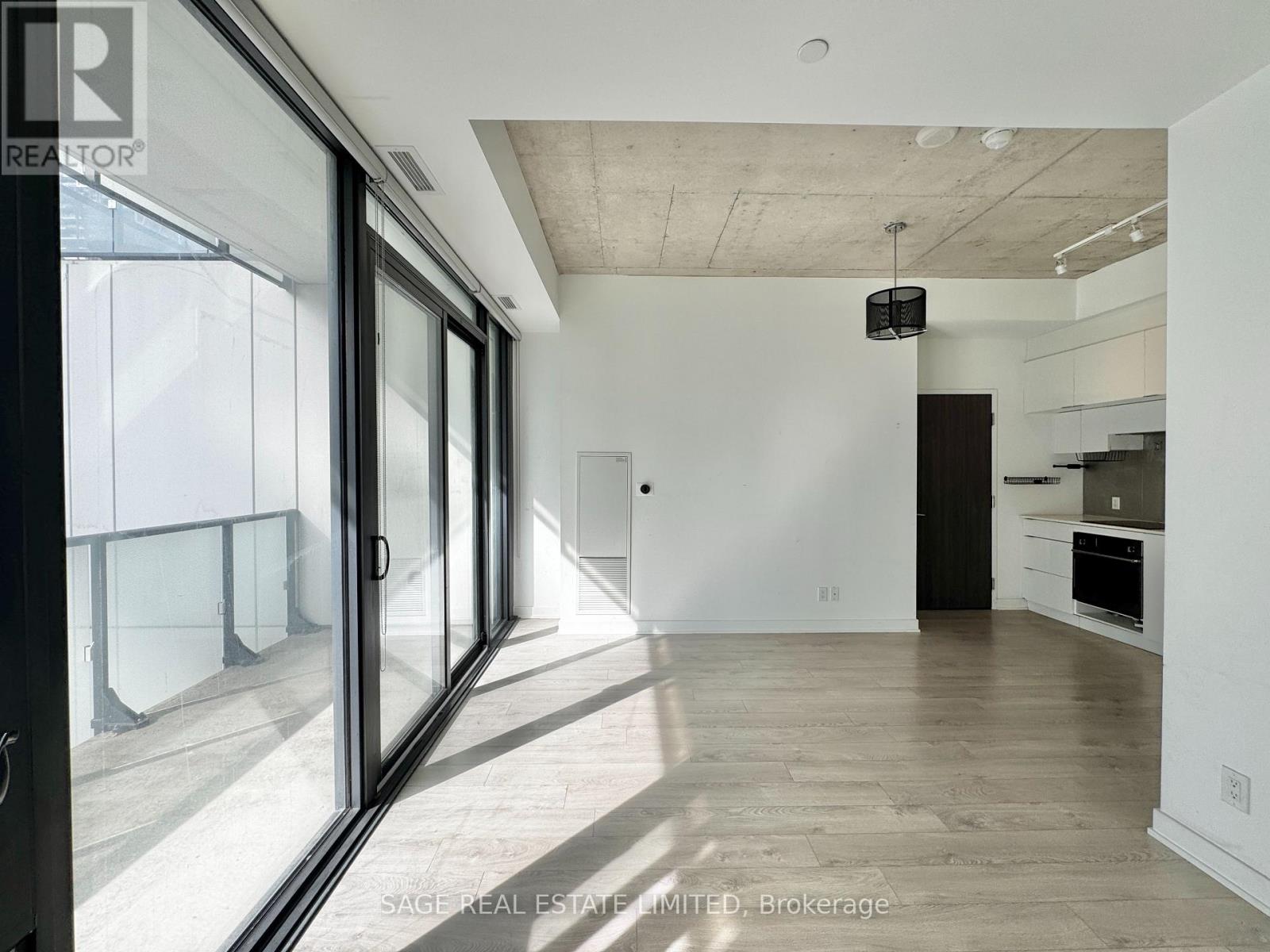 602 - 185 ROEHAMPTON AVENUE, Toronto, Ontario