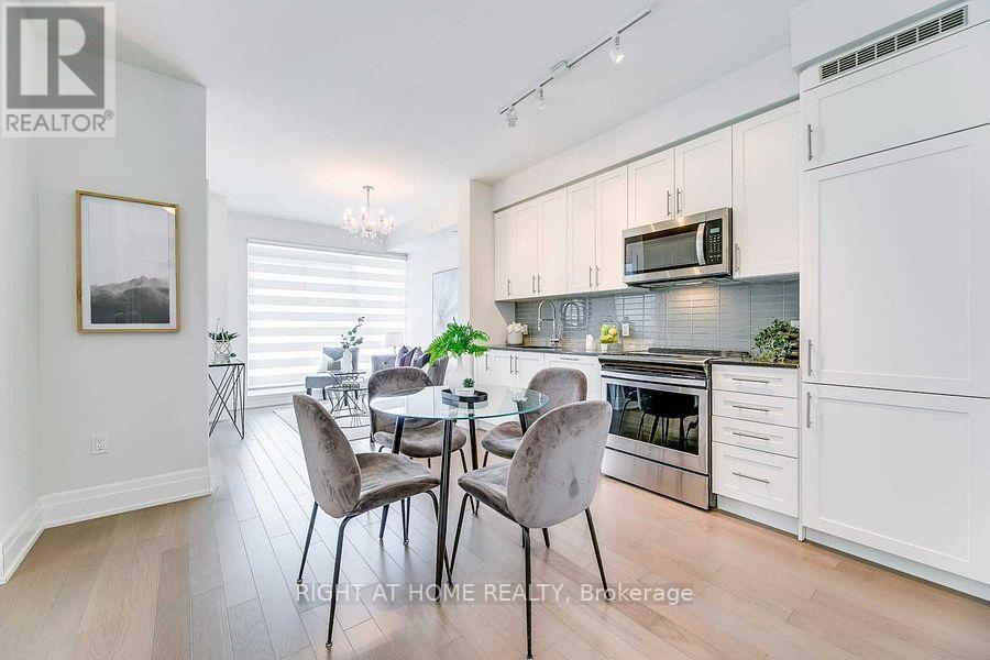 2719 - 4055 Parkside Village Drive, Mississauga, Ontario  L5B 0K8 - Photo 5 - W12825766