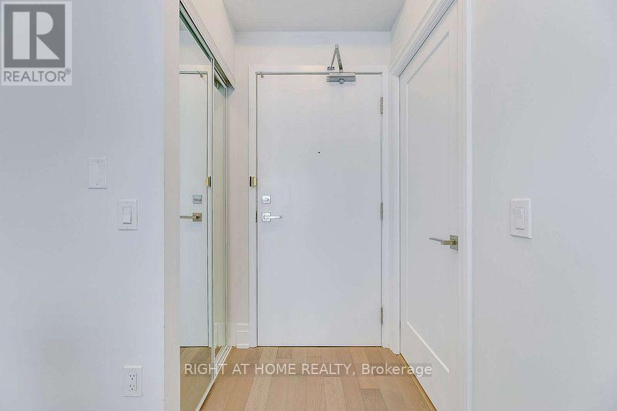 2719 - 4055 Parkside Village Drive, Mississauga, Ontario  L5B 0K8 - Photo 6 - W12825766