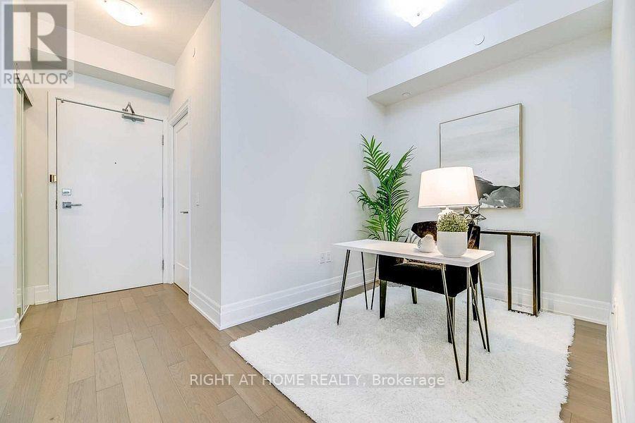 2719 - 4055 Parkside Village Drive, Mississauga, Ontario  L5B 0K8 - Photo 4 - W12825766