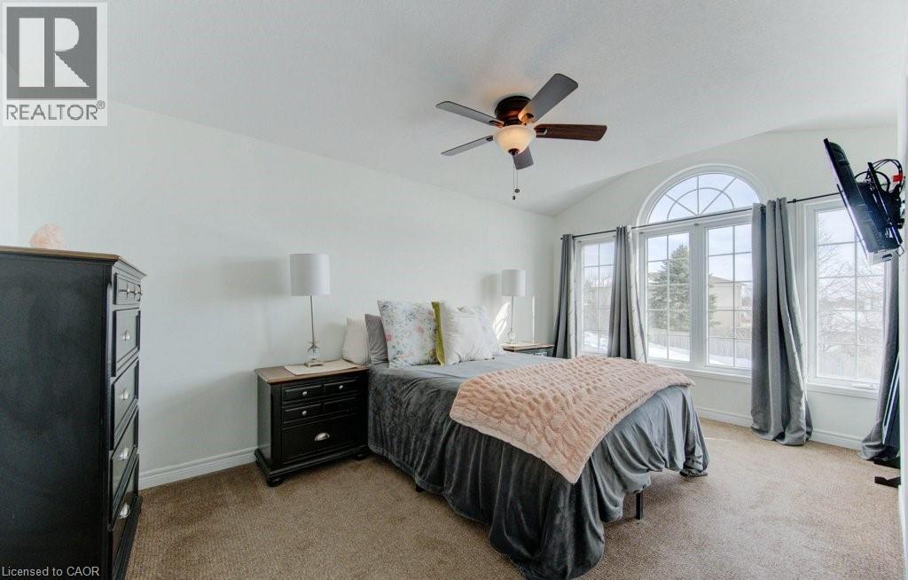 404 Wake Robin Crescent, Kitchener, Ontario  N2E 3L6 - Photo 15 - 40804886