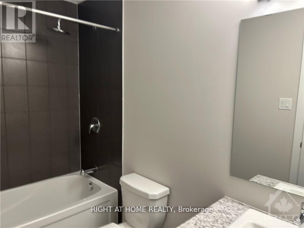 405 Applalachain Circle, Ottawa, Ontario K2C 3H2 - Photo 8 - X12831914