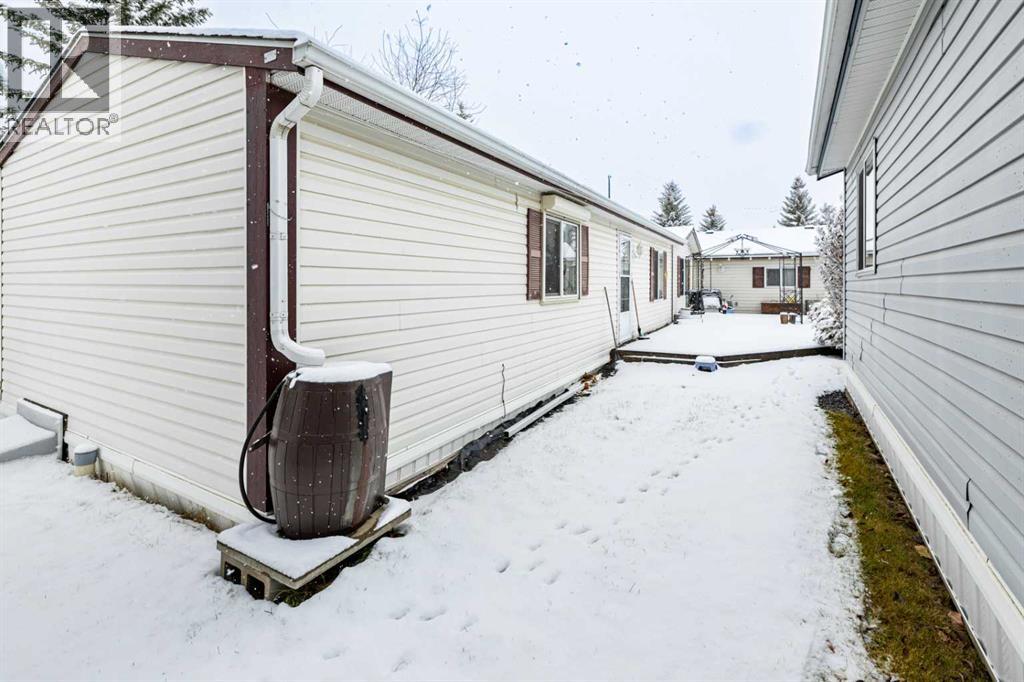 2152 Danielle Drive, Red Deer, Alberta  T4R 2Z8 - Photo 10 - A2285618