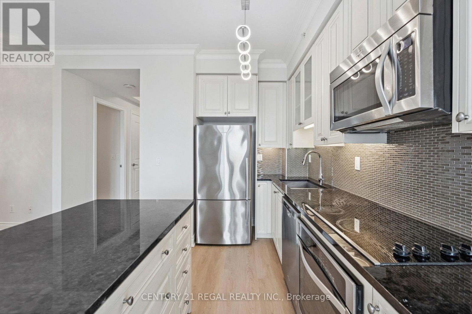 1206b - 9090 Yonge Street, Richmond Hill, Ontario L4C 0Z1 - Photo 13 - N12831918