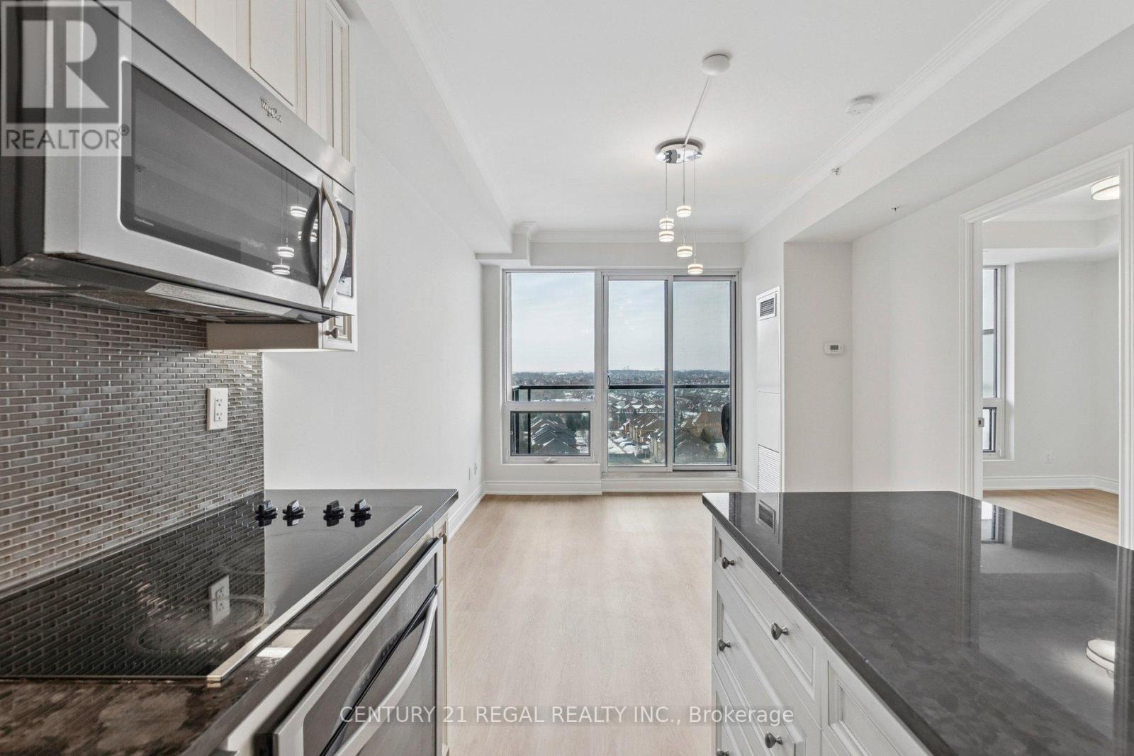 1206b - 9090 Yonge Street, Richmond Hill, Ontario L4C 0Z1 - Photo 15 - N12831918