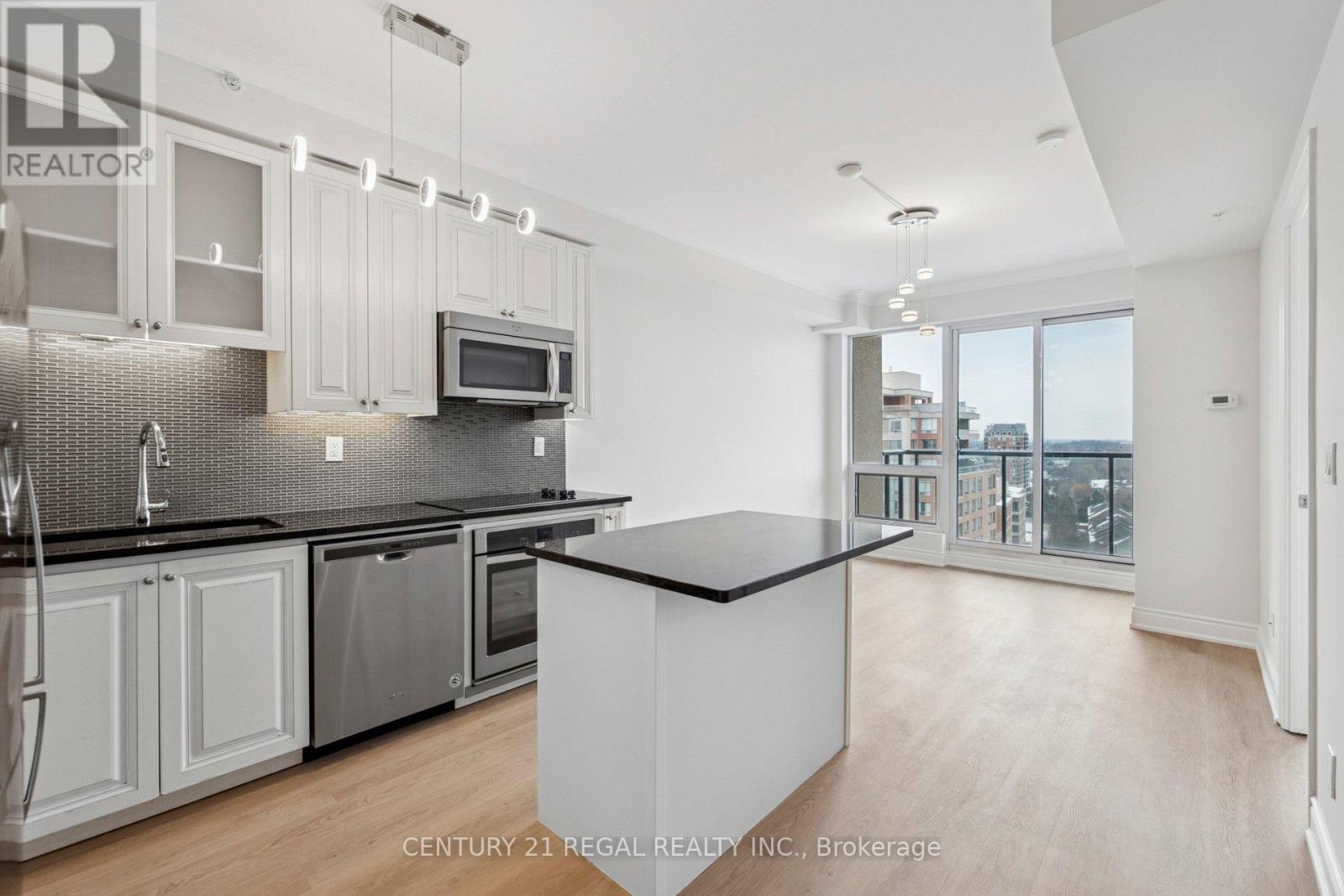 1206b - 9090 Yonge Street, Richmond Hill, Ontario L4C 0Z1 - Photo 8 - N12831918