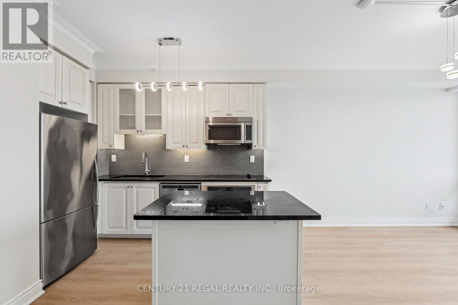 1206b - 9090 Yonge Street, Richmond Hill, Ontario L4C 0Z1 - Photo 9 - N12831918