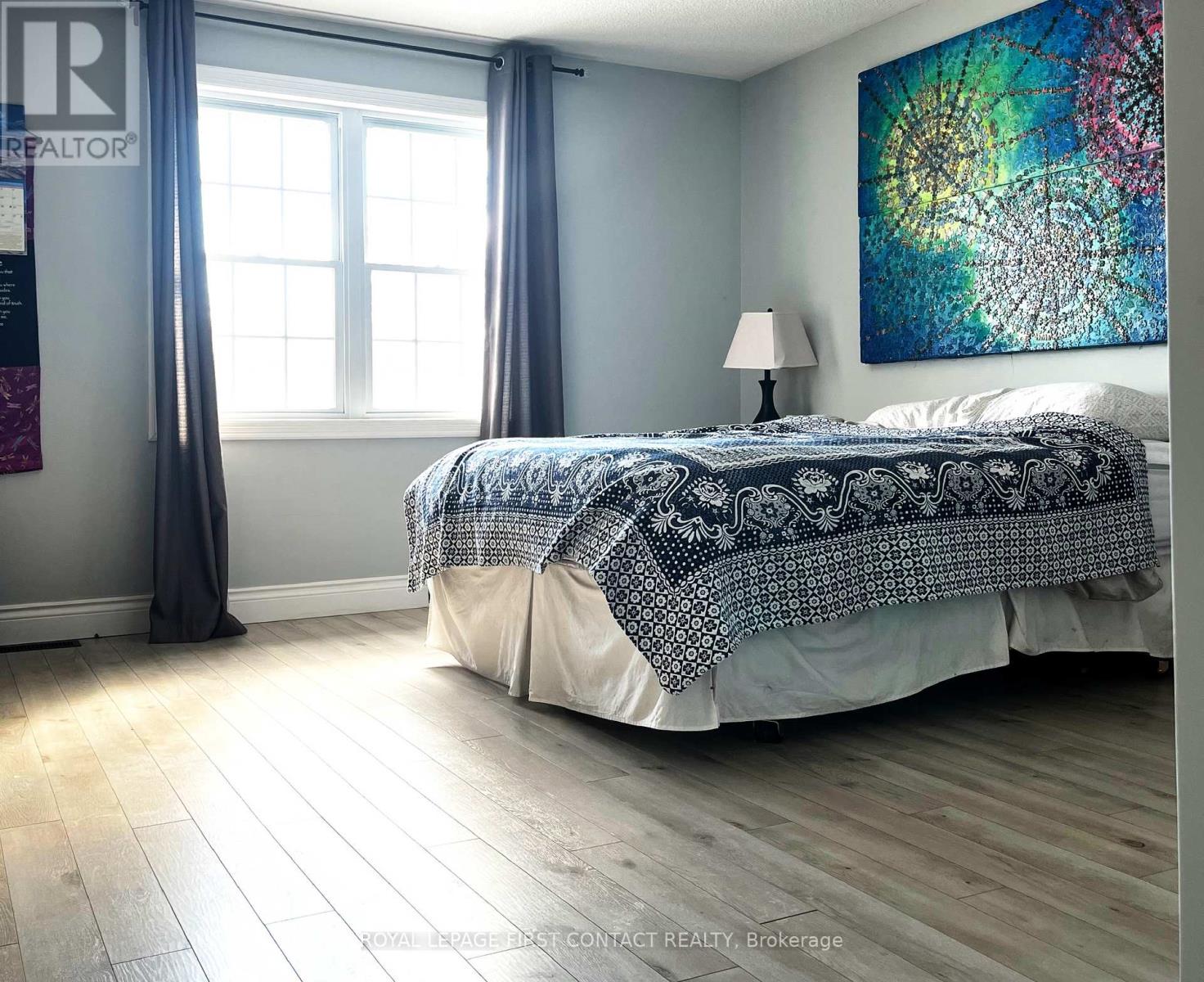 20 Belmont Crescent, Springwater (Midhurst), Ontario  L0L 1X0 - Photo 8 - S12831908