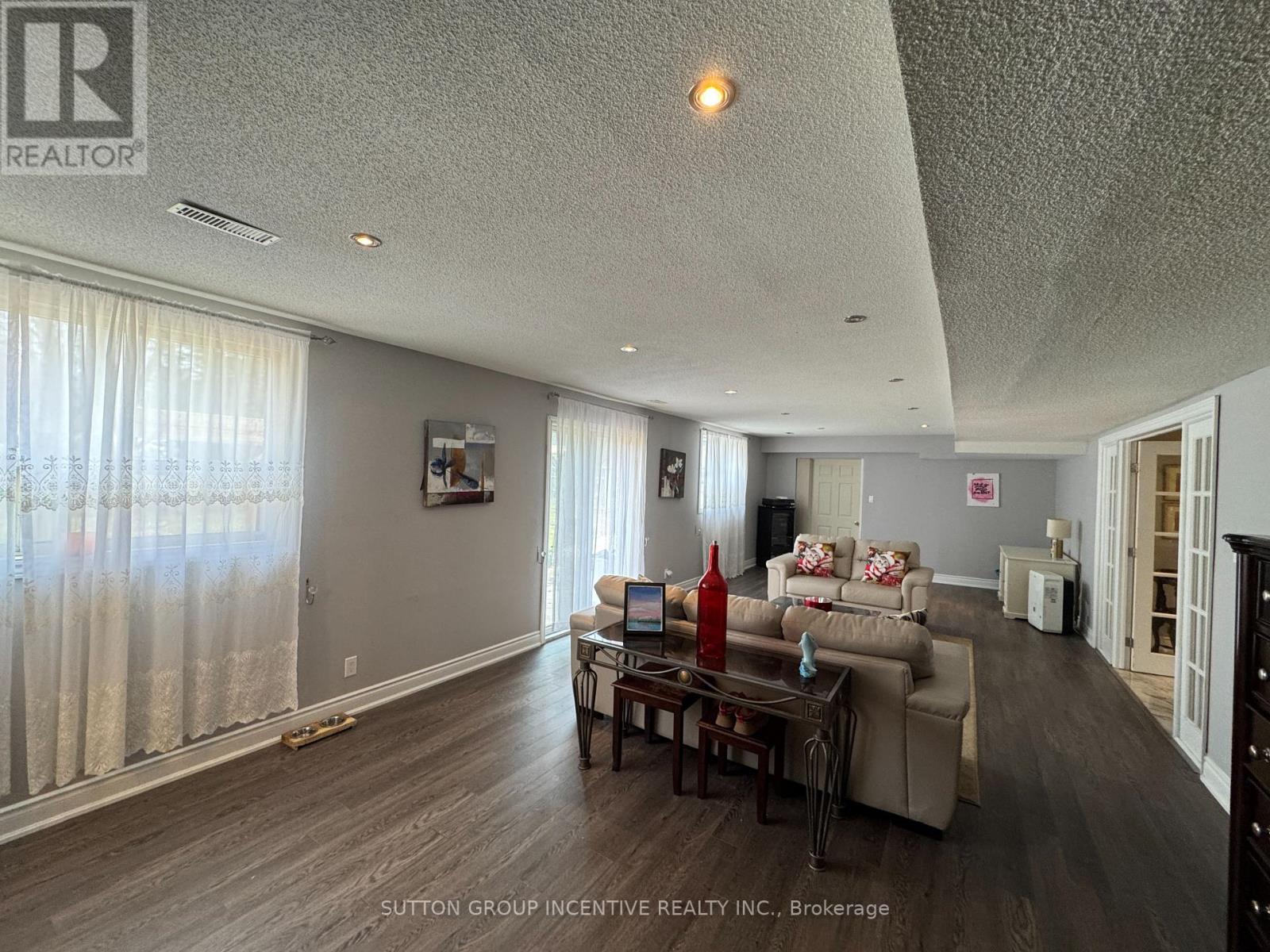 10 Celestine Court, Tiny, Ontario  L9M 0H3 - Photo 10 - S12831912