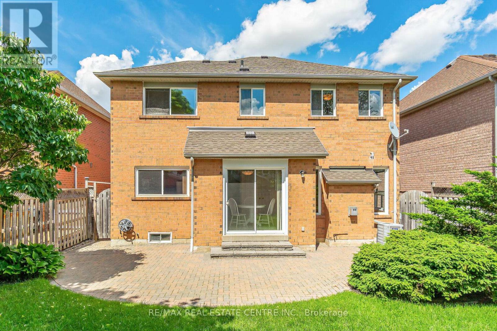 7 Curry Crescent, Halton Hills, Ontario  L7G 5L4 - Photo 32 - W12800518