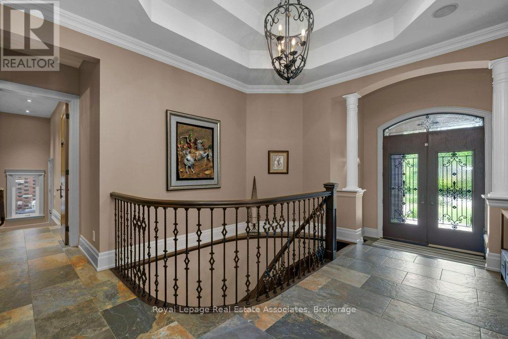 46 Scott Street, Brampton, Ontario  L6V 1S2 - Photo 4 - W12831930