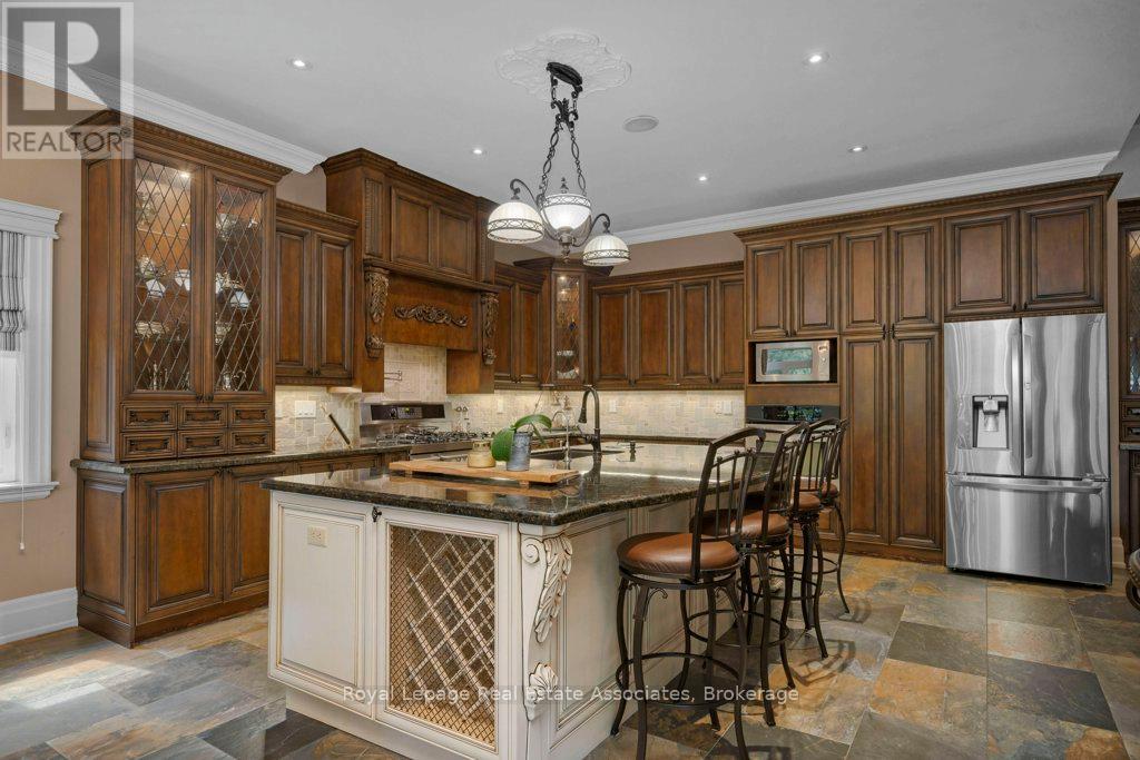 46 Scott Street, Brampton, Ontario  L6V 1S2 - Photo 8 - W12831930