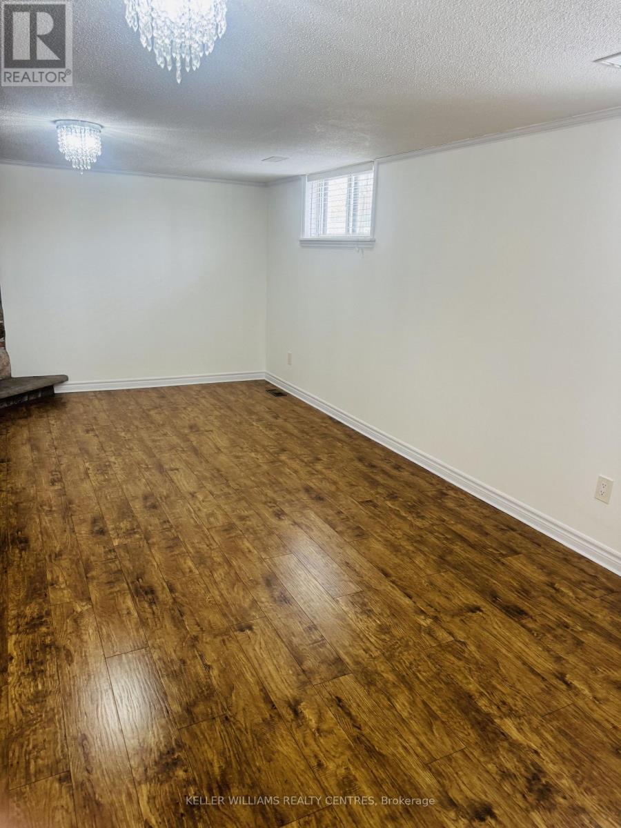 2461 Hensall Street, Mississauga, Ontario  L5A 2T1 - Photo 8 - W12831932