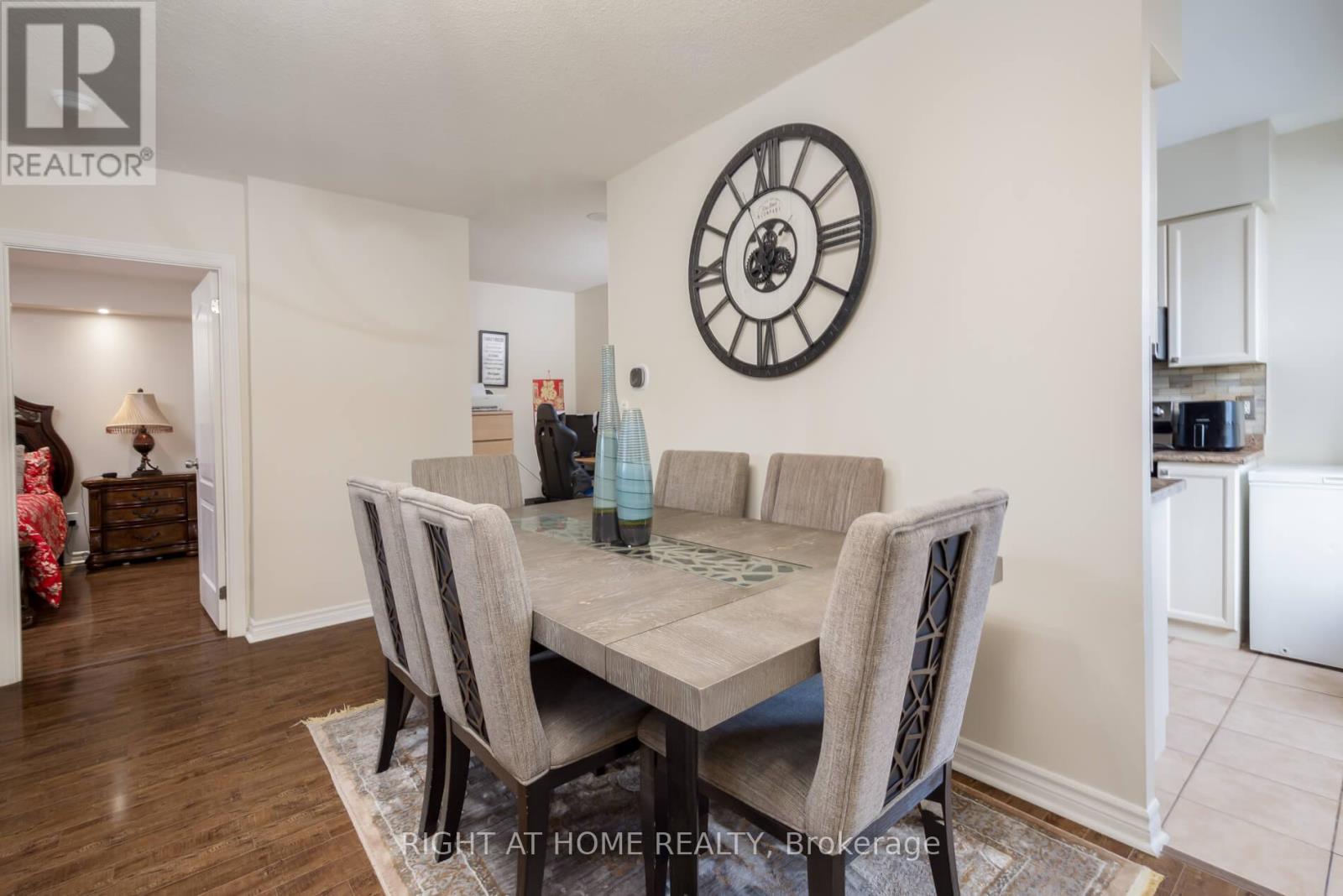 202 - 2088 Lawrence Avenue W, Toronto, Ontario  M9N 3Z9 - Photo 12 - W12831934