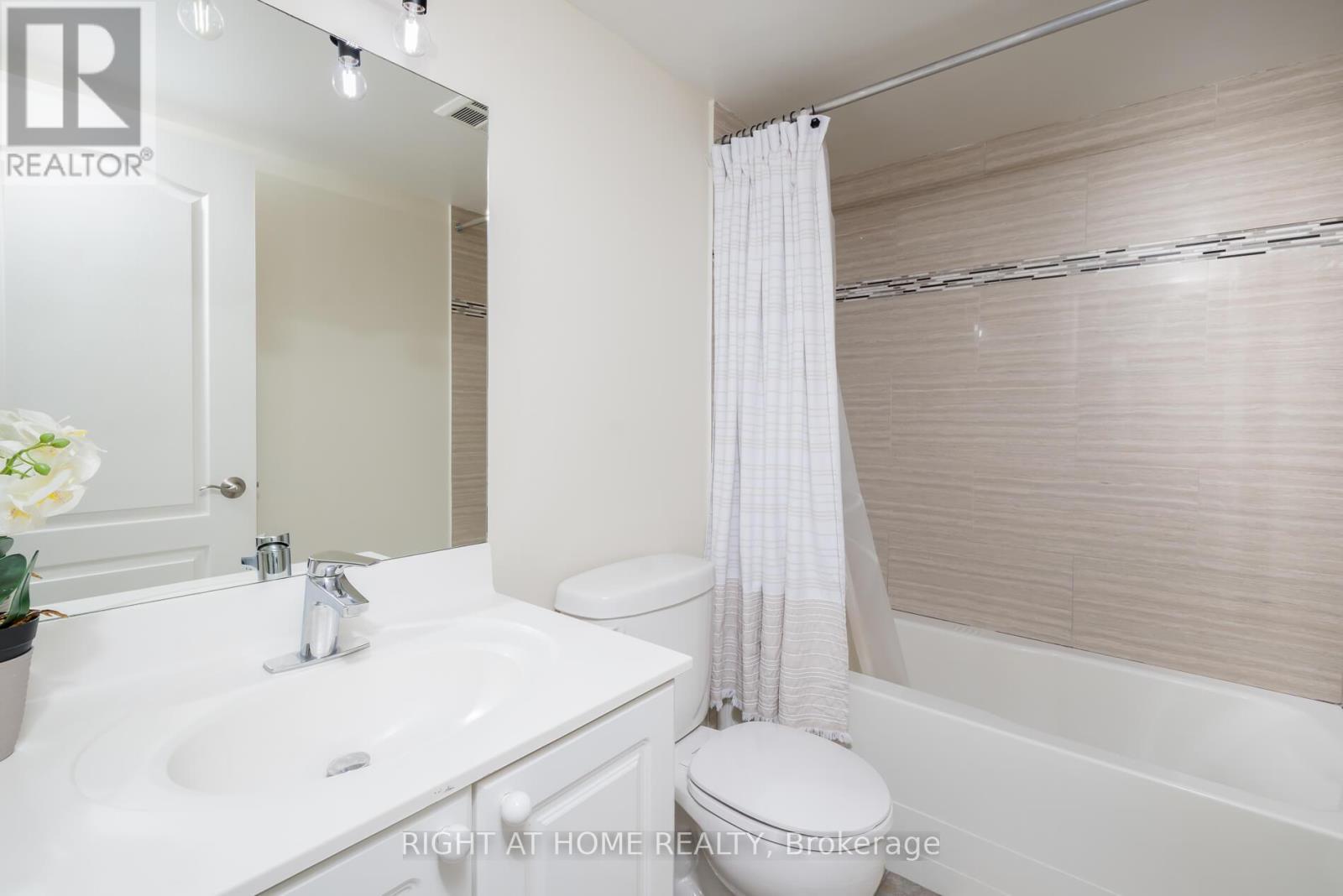 202 - 2088 Lawrence Avenue W, Toronto, Ontario  M9N 3Z9 - Photo 24 - W12831934