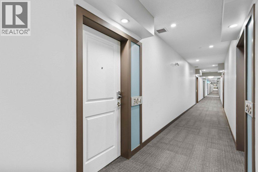 304, 201 Sunset Drive, Cochrane, Alberta  T4C 0H5 - Photo 4 - A2284722