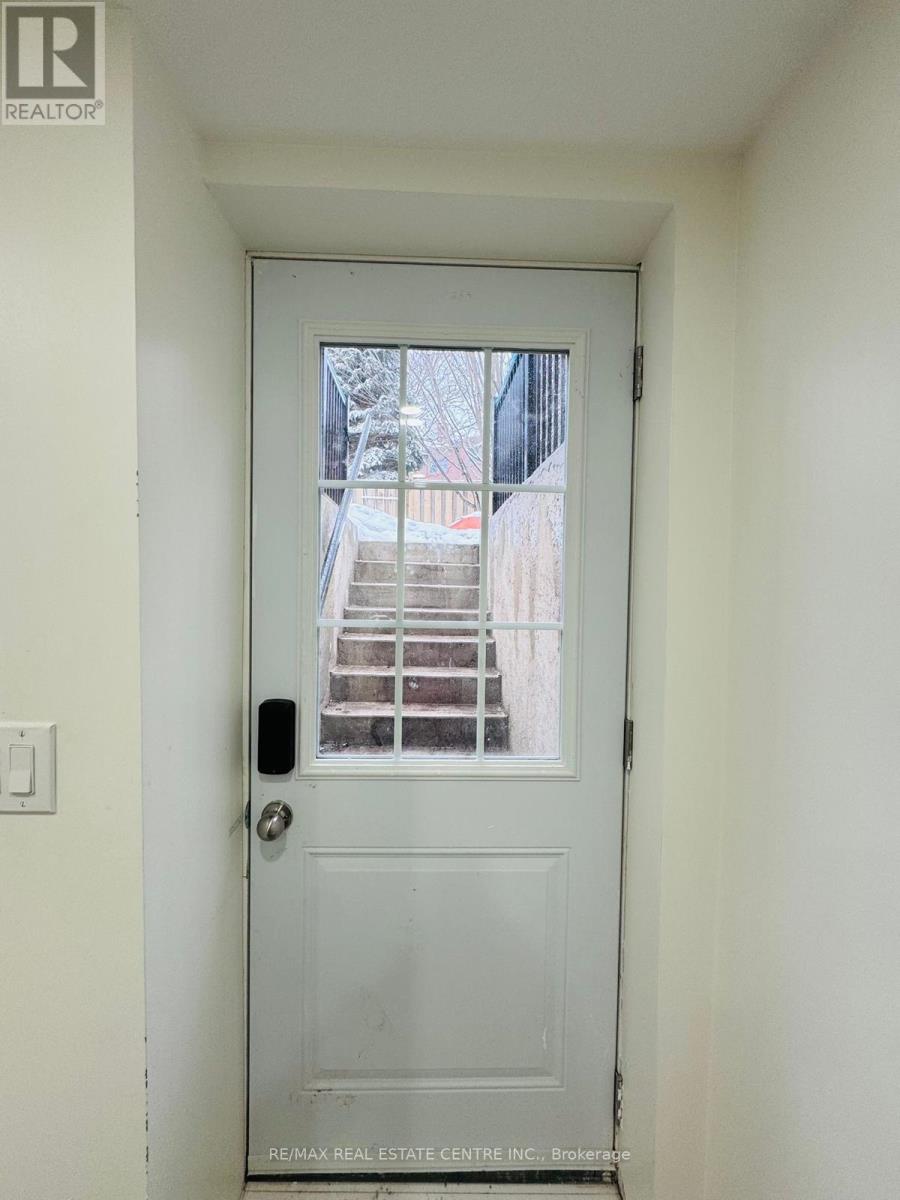 Basement - 3226 Forrestdale Circle, Mississauga, Ontario  L5N 6V4 - Photo 6 - W12814260