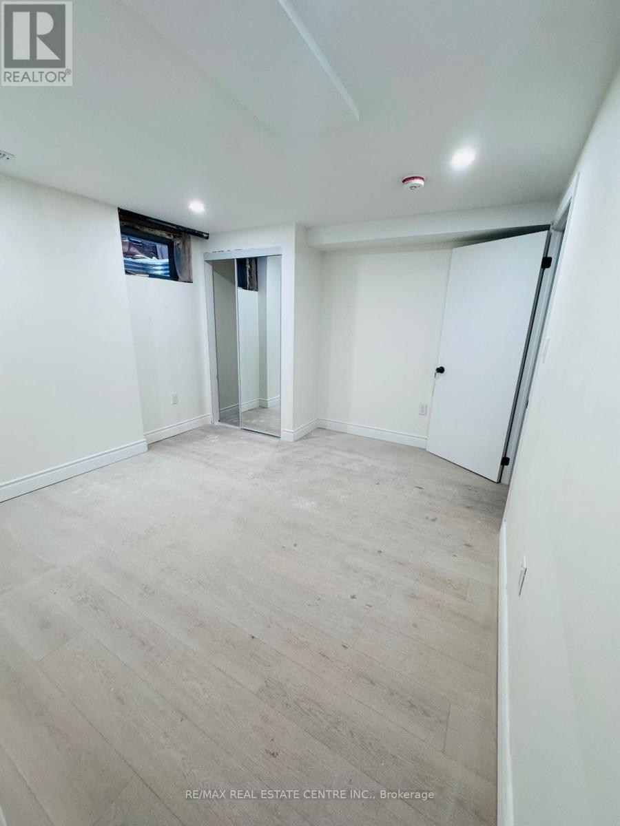 Basement - 3226 Forrestdale Circle, Mississauga, Ontario  L5N 6V4 - Photo 17 - W12814260