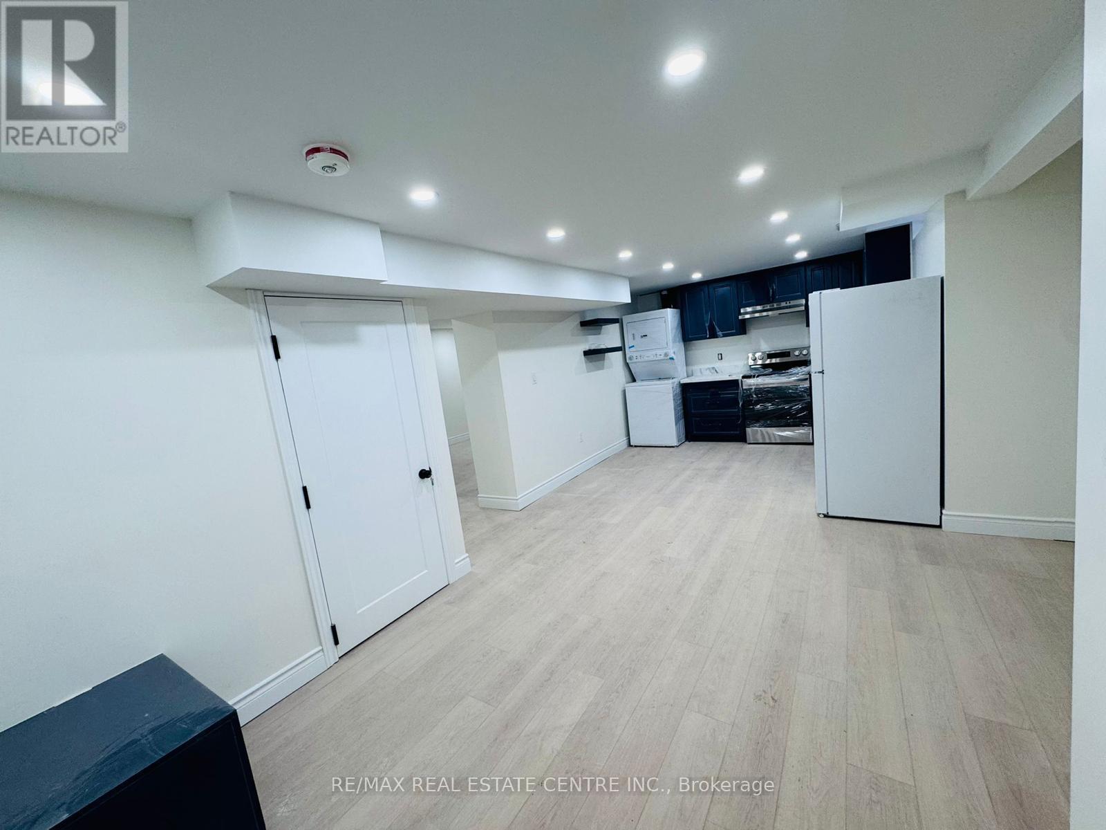 Basement - 3226 Forrestdale Circle, Mississauga, Ontario  L5N 6V4 - Photo 7 - W12814260