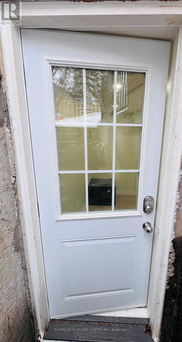 Basement - 3226 Forrestdale Circle, Mississauga, Ontario  L5N 6V4 - Photo 5 - W12814260