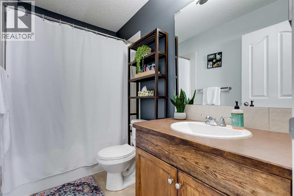 197 Stonegate Drive Nw, Airdrie, Alberta  T4B 3A2 - Photo 16 - A2288735