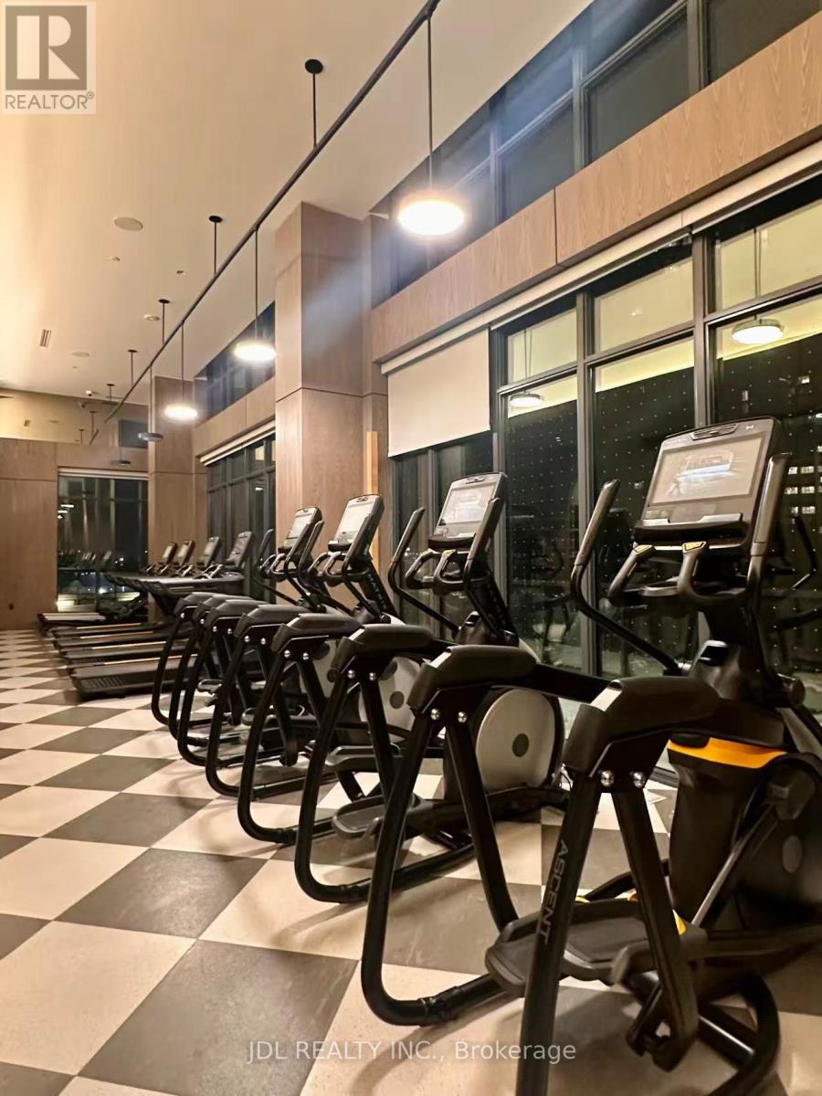 2001 - 30 Inn On The Park Drive, Toronto, Ontario  M3C 0P7 - Photo 14 - C12831942