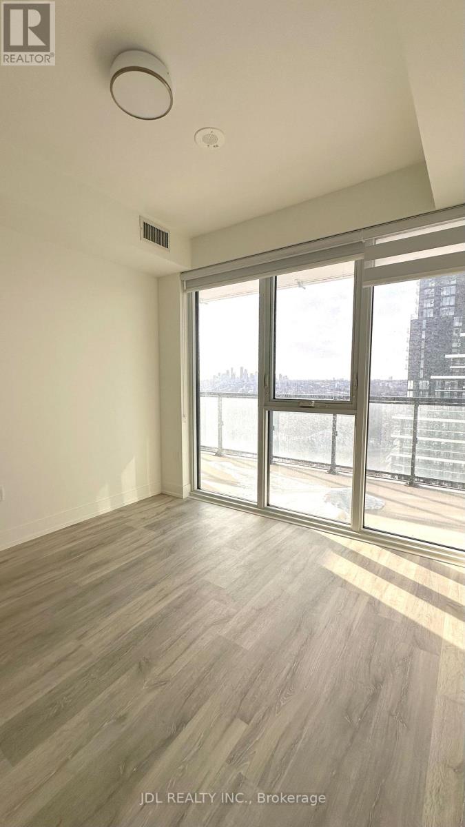 2001 - 30 Inn On The Park Drive, Toronto, Ontario  M3C 0P7 - Photo 3 - C12831942