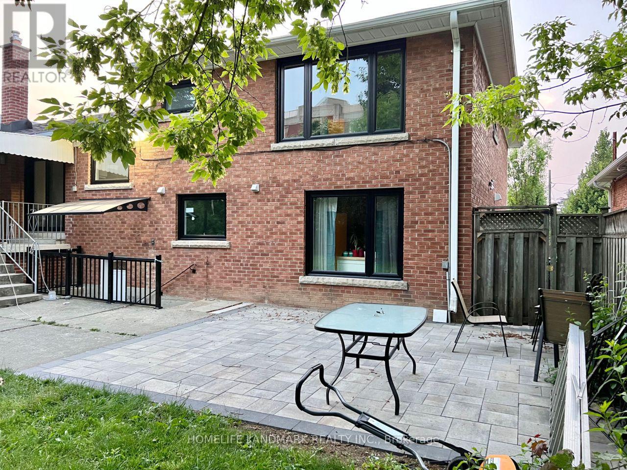 159 Cocksfield Avenue, Toronto, Ontario  M3H 3T4 - Photo 2 - C12831948