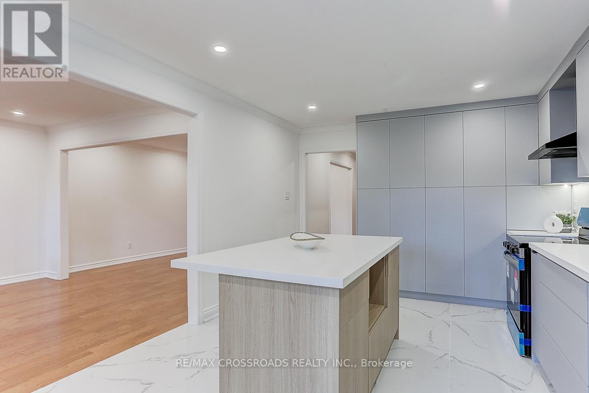 125 Green Bush Crescent, Vaughan, Ontario  L4J 5M3 - Photo 17 - N12831956