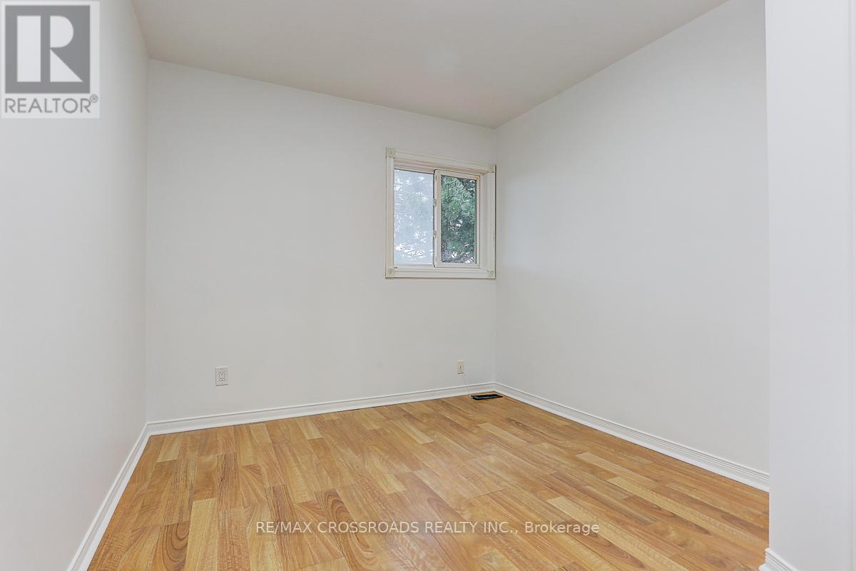 125 Green Bush Crescent, Vaughan, Ontario  L4J 5M3 - Photo 33 - N12831956