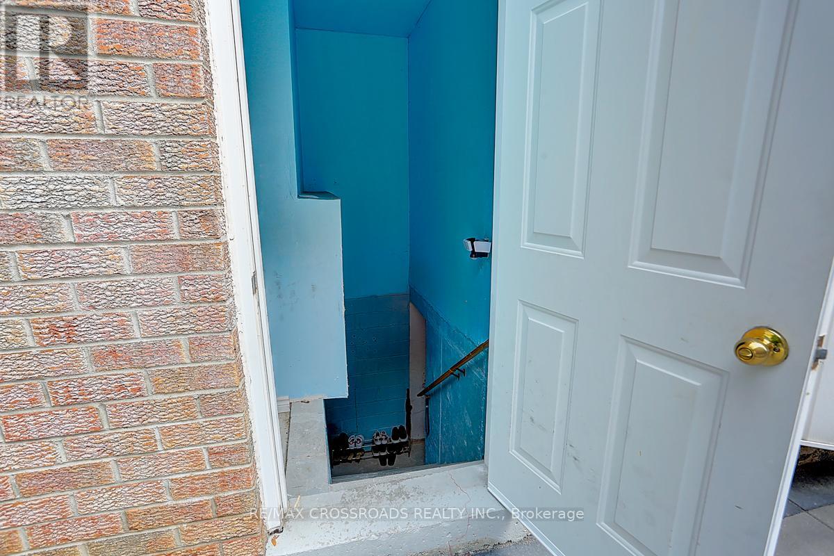 125 Green Bush Crescent, Vaughan, Ontario  L4J 5M3 - Photo 39 - N12831956