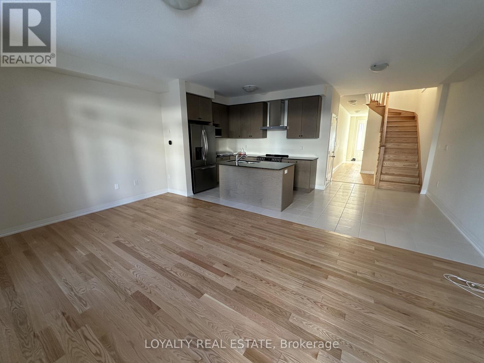 2971 Seagrass Street, Pickering, Ontario  L1X 0P8 - Photo 4 - E12789900