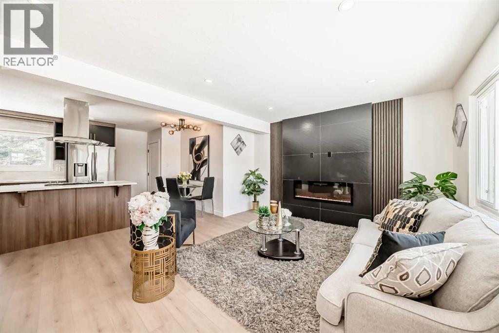 4936 45 Street SW, Calgary, Alberta