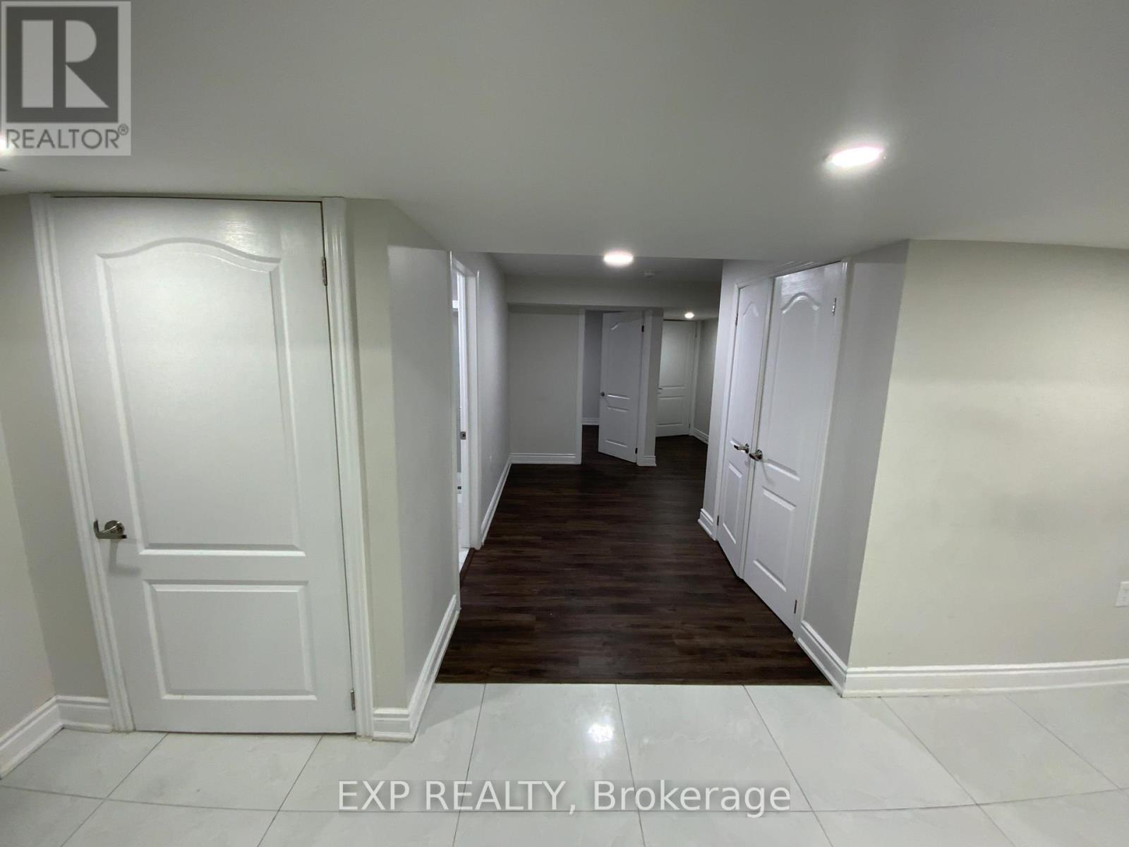 B - 923 Guinness Crescent, Ottawa, Ontario  K2C 3H2 - Photo 8 - X12831998