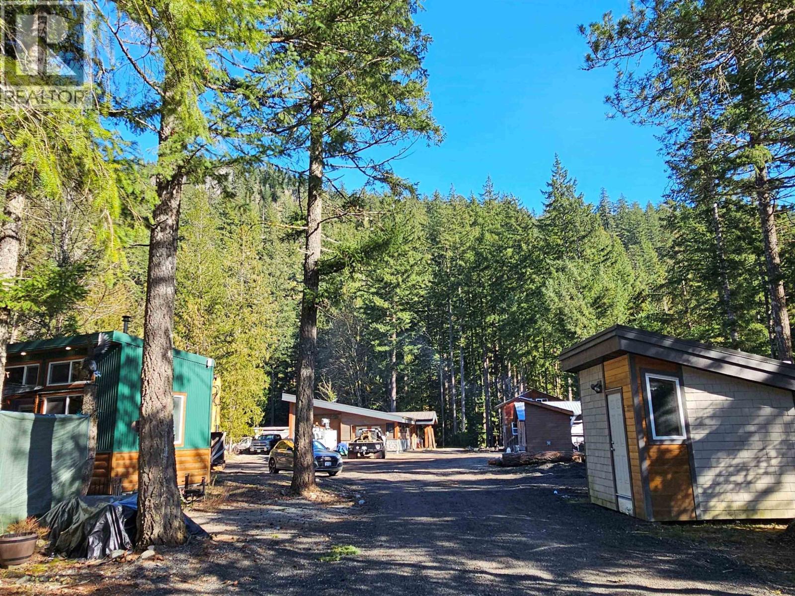 3070 Midnight Way, Squamish, British Columbia  V0N 1T0 - Photo 9 - R3094446