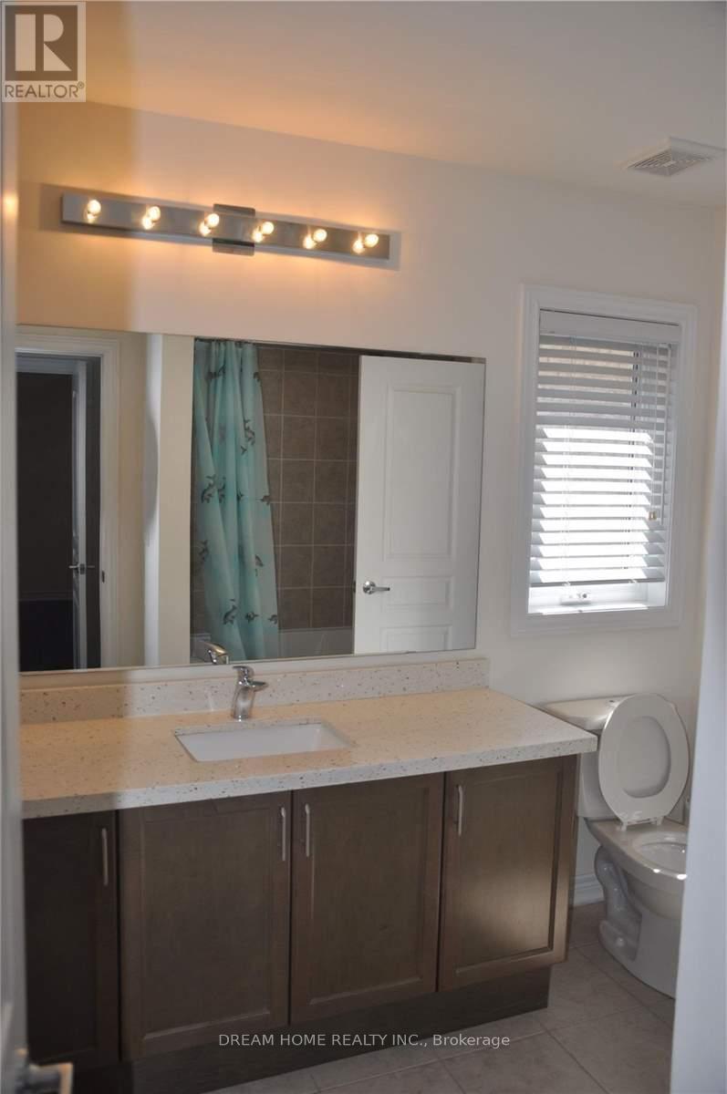 17 Philips Lake Court, Richmond Hill, Ontario  L4E 0S8 - Photo 10 - N12831978