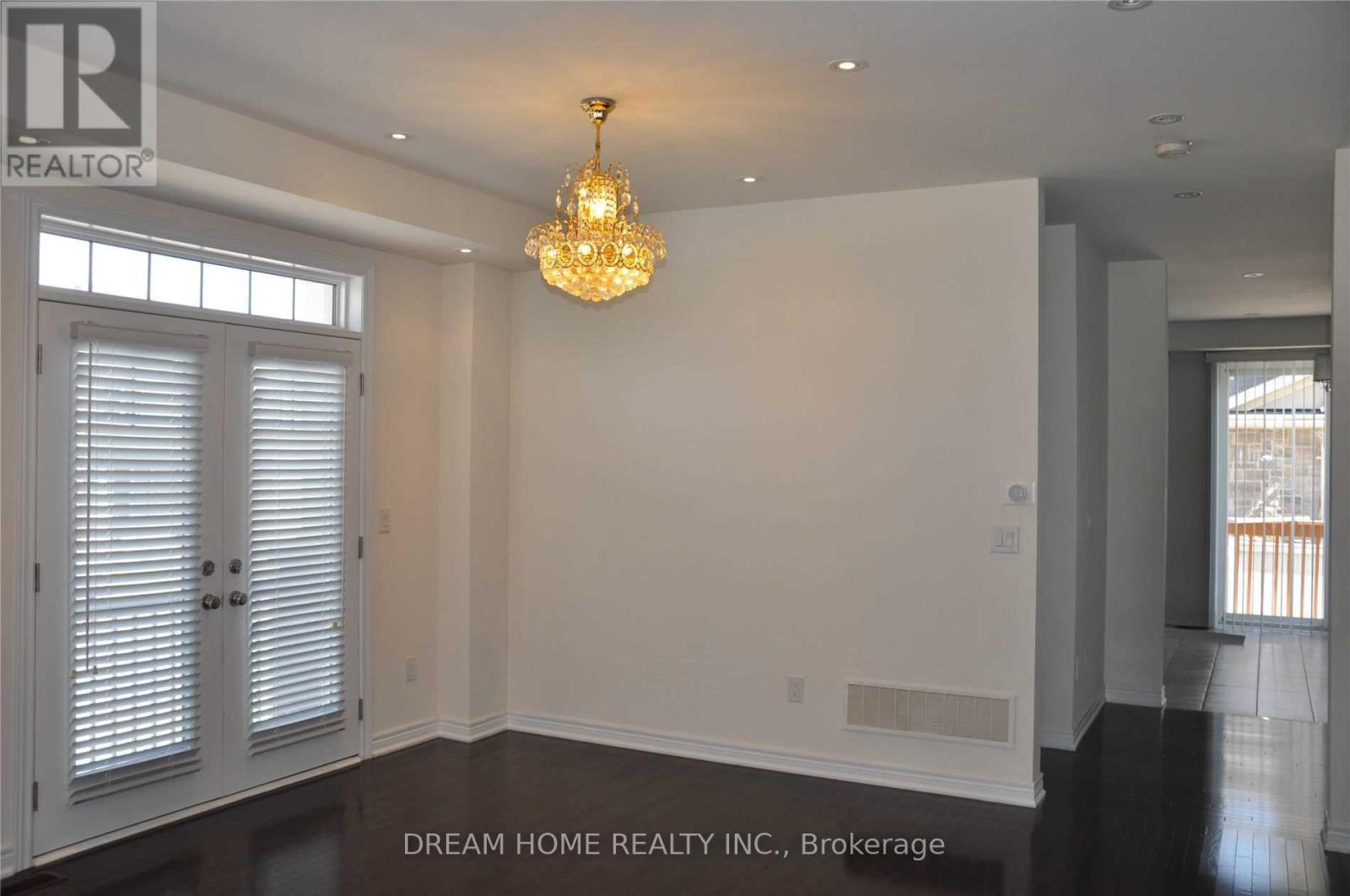 17 Philips Lake Court, Richmond Hill, Ontario  L4E 0S8 - Photo 16 - N12831978