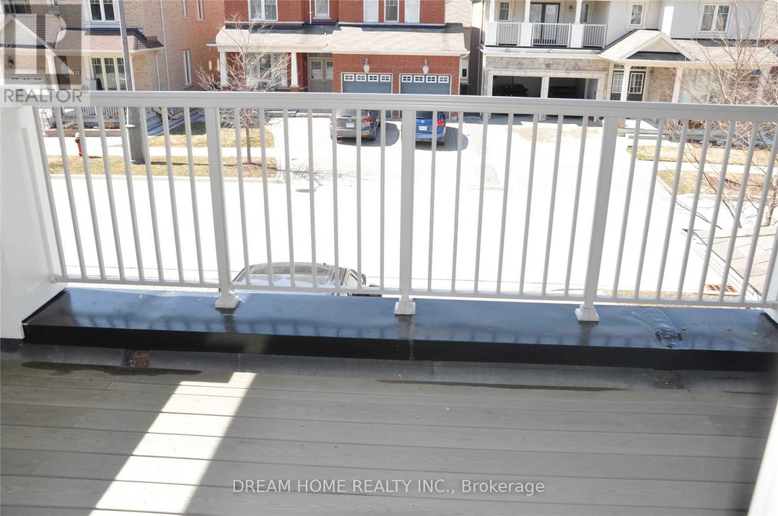 17 Philips Lake Court, Richmond Hill, Ontario  L4E 0S8 - Photo 19 - N12831978