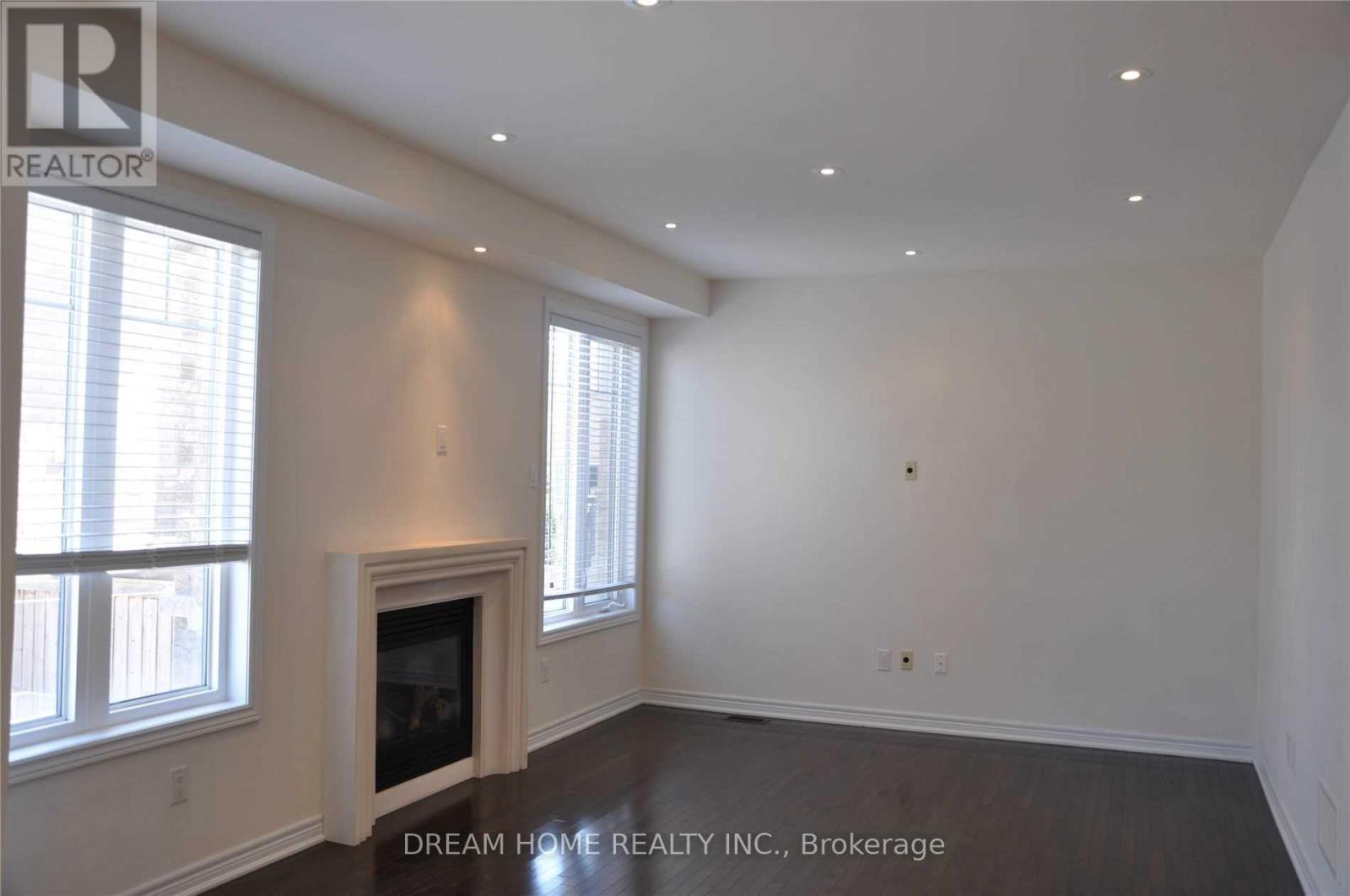 17 Philips Lake Court, Richmond Hill, Ontario  L4E 0S8 - Photo 7 - N12831978