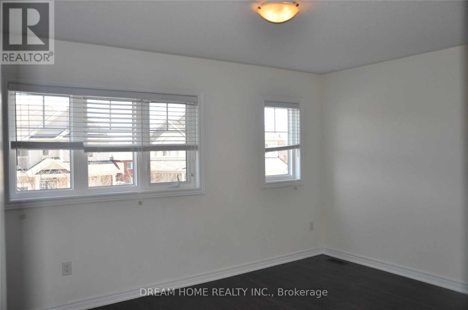 17 Philips Lake Court, Richmond Hill, Ontario  L4E 0S8 - Photo 8 - N12831978