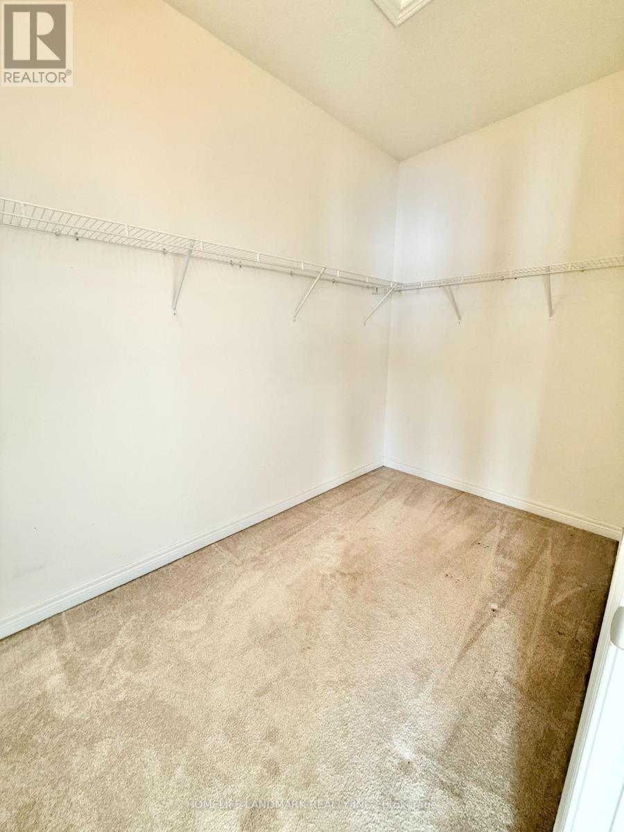 328 Roy Harper Avenue, Aurora, Ontario  L4G 1A6 - Photo 14 - N12831980