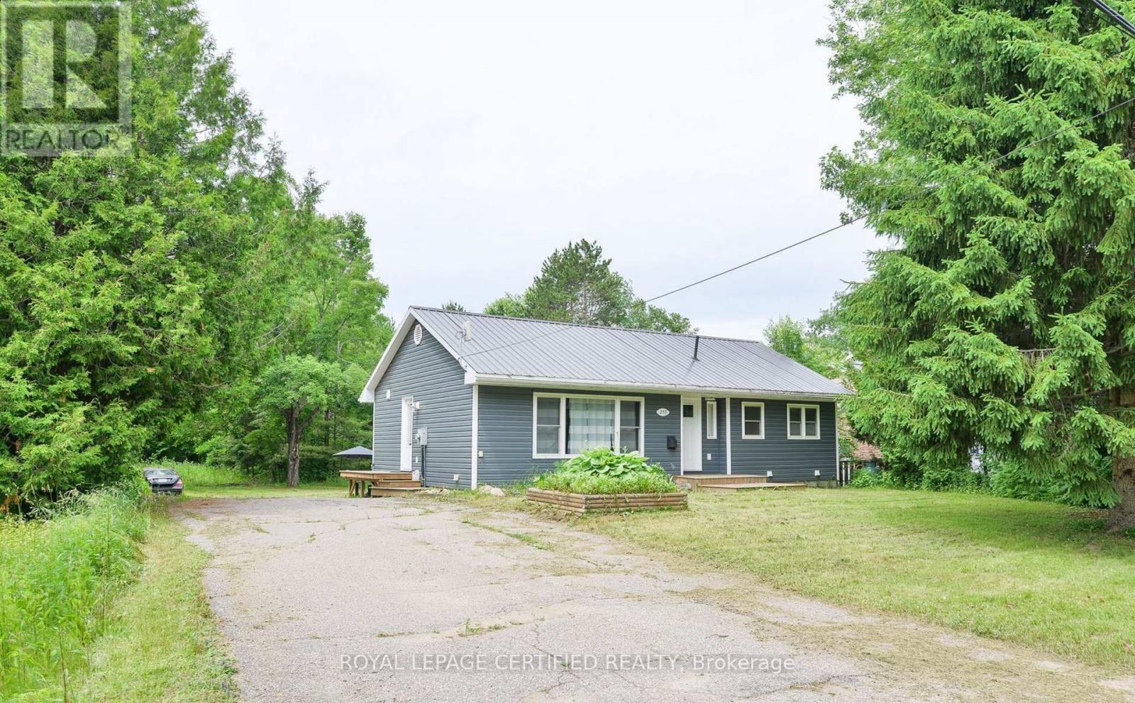 253 Maple Street, Bracebridge, Ontario  P1L 1K3 - Photo 5 - X12831970